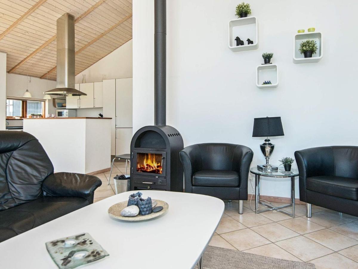 8 Person Holiday Home In Ulfborg Εξωτερικό φωτογραφία